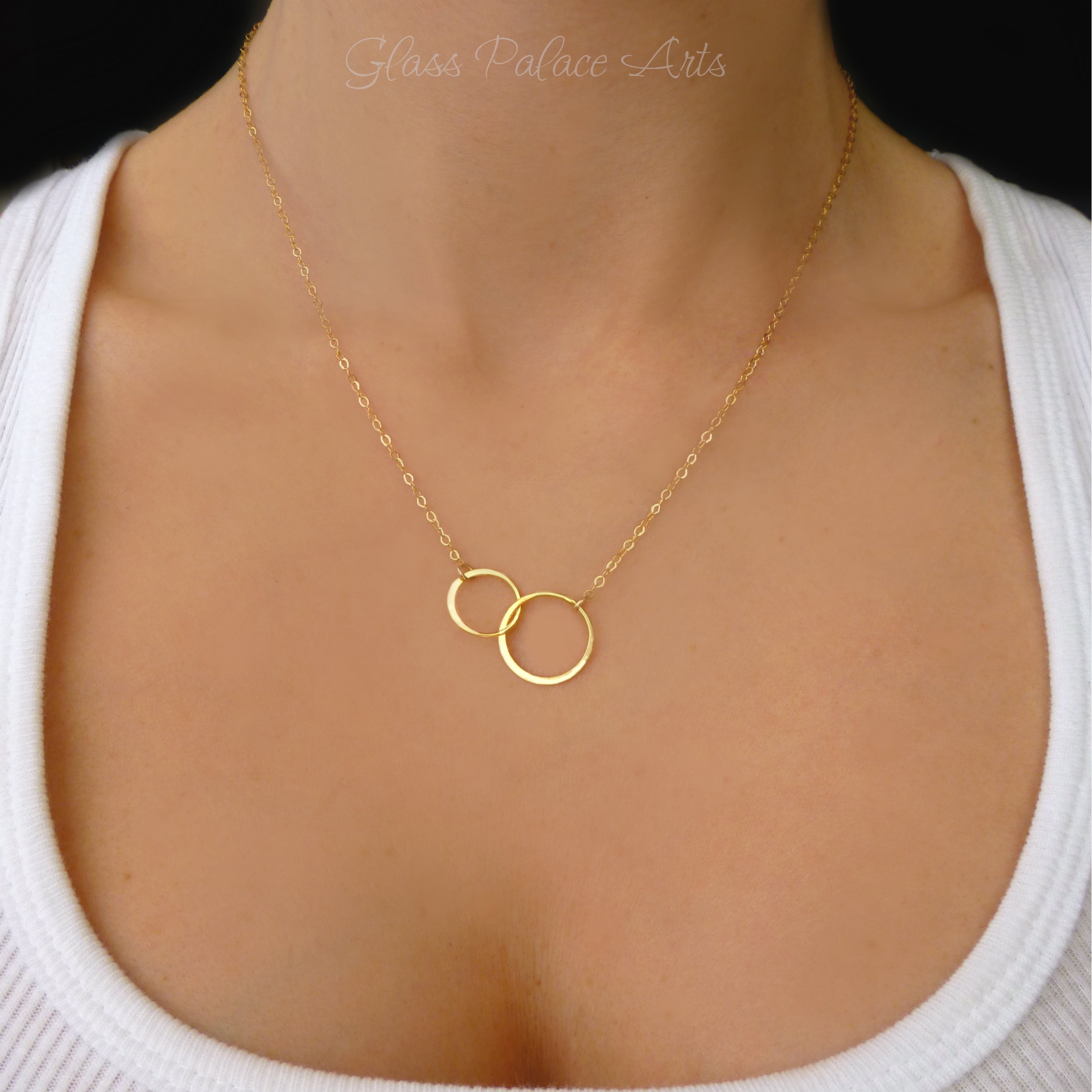 Interlocking Circle Infinity Necklace On Mom And Baby Message Card